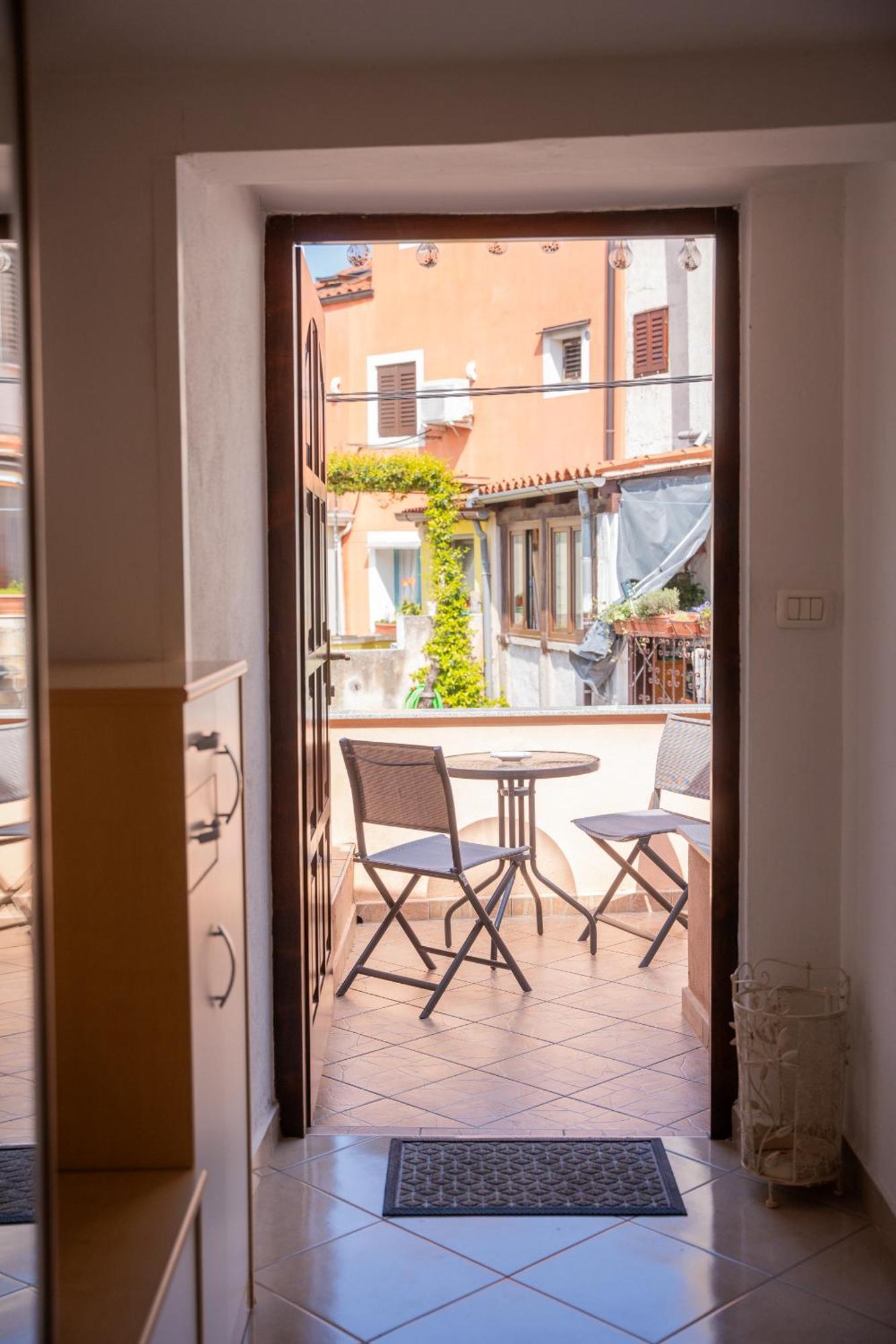Apartment Uno Capodistria Esterno foto